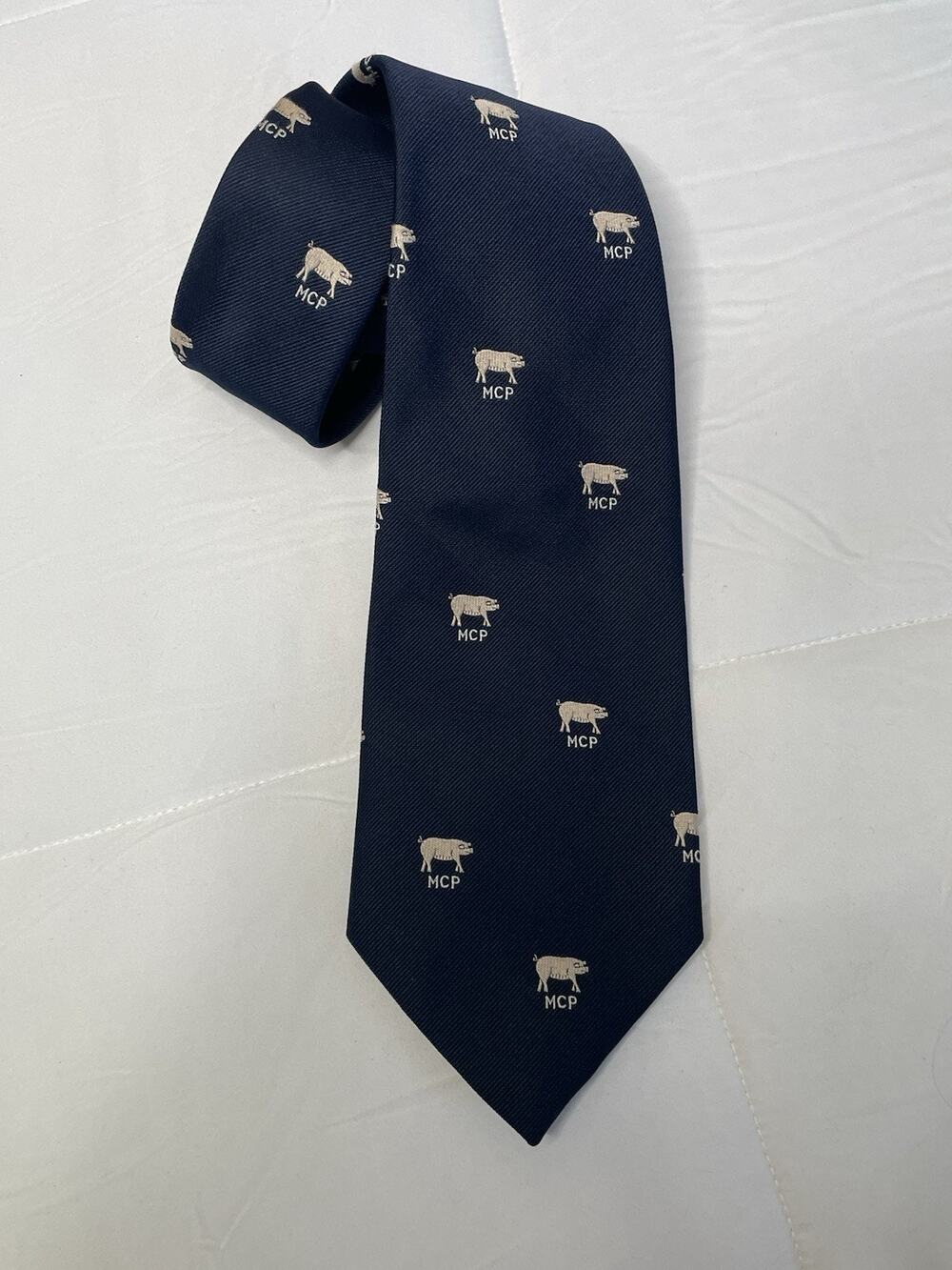 Vintage Bolder's Strange Fashion Male Chauvinist Pig MCP Novelty Tie Navy Pig 54